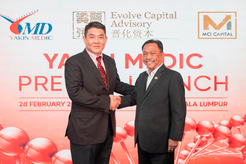 $!Mr. Patrick Tan - Founder of Yakin Medic Sdn Bhd &amp; YB Dato’ Mohammad Yusof Apdal, the Deputy Minister of Science, Technology, and Innovation fully supports Yakin Medic’s Pre-IPO Launching event.