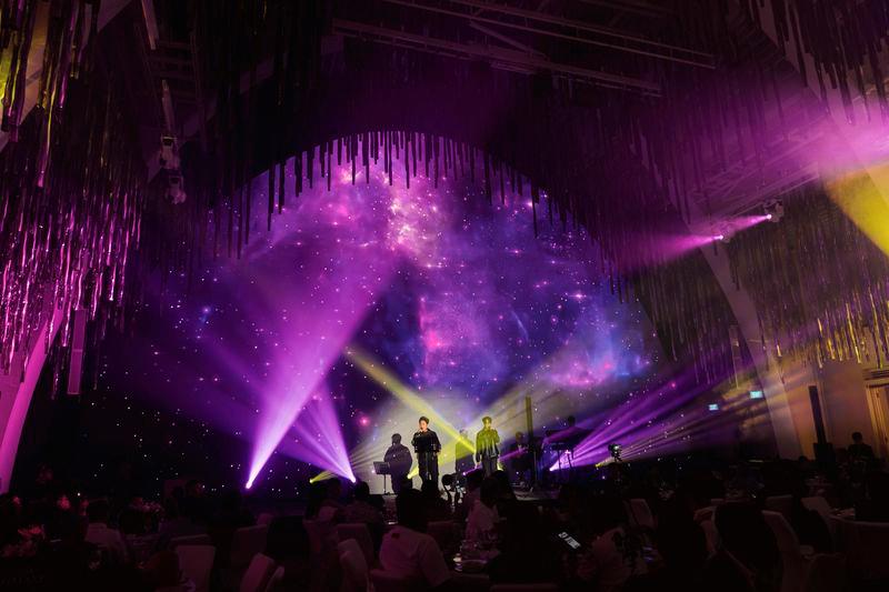 A gala dinner was held at JW Marriott Singapore, seeing the participation of distinguished guests, who enjoyed a glittering, entertainment-packed evening. $!A gala dinner was held at JW Marriott Singapore, seeing the participation of distinguished guests, who enjoyed a glittering, entertainment-packed evening.