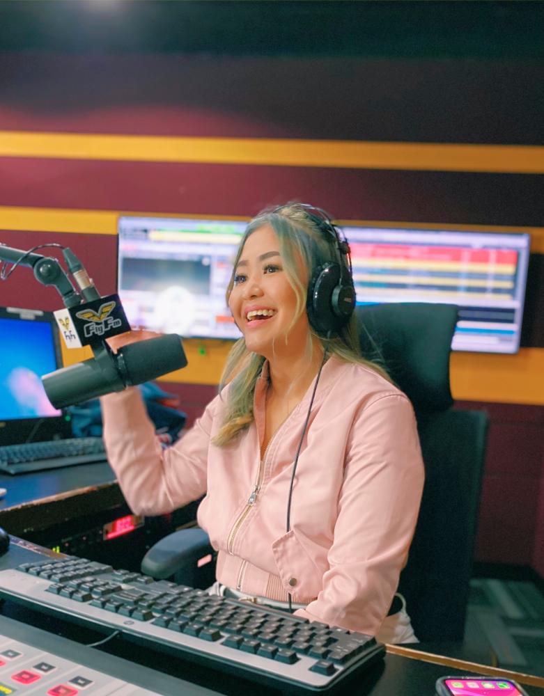 As a child, Danielle would take her mother’s Cliff Richard cassette tapes and record over it as a radio announcer. $!As a child, Danielle would take her mother’s Cliff Richard cassette tapes and record over it as a radio announcer.