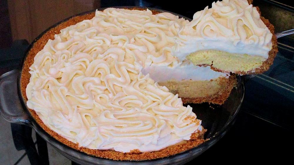 $!This pie is perfect for its simple no-bake lemon filling and Graham cracker crust. – PIC FROM YOUTUBE @CHARLIE ANDREWS