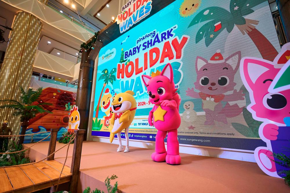 $!Shoppers will be able to take pictures with Baby Shark (left) and Pinkfong.