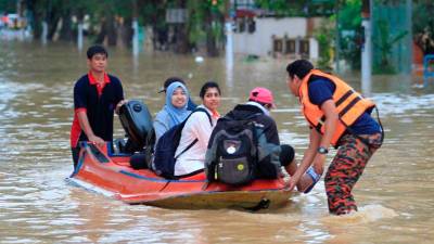 Flash floods: 282 evacuated in Perak, Kedah