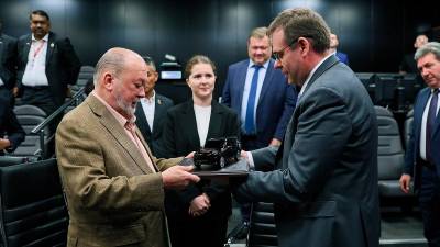 Sultan Ibrahim visits Russia’s leading automotive research centre in Moscow