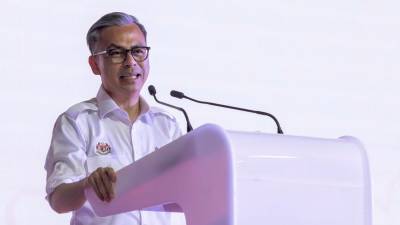 MADANI govt offers RAHMAH rebate incentive to PDRM personnel for their sacrifice, dedication – Fahmi