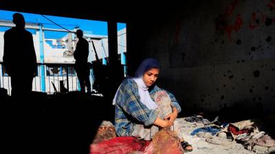 Hamas offers aid for hostages if Israel stops airstrikes, opens Gaza corridors
