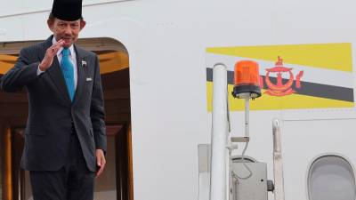 Sultan Brunei berangkat pulang selepas akhiri lawatan negara