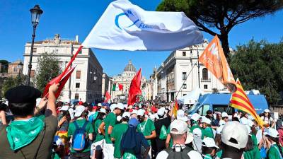 Up to 1 million young Catholics gather for Pope Leo vigil in Rome