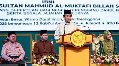 Sultan Mizan calls for revival of rawi, marhaban and berzanji recitations