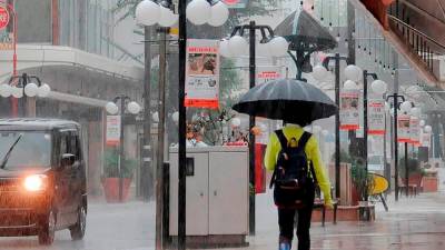 Indonesia warns of heavy rain in capital for next 8 days
