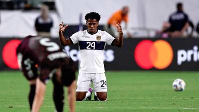 Ecuador reach Copa quarters, Mexico out after 0-0 draw