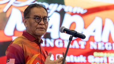 Malaysia focuses on enforcing vape laws, no plans for ban: Dr Dzulkefly