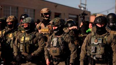 US immigration agents to receive pay during government shutdown