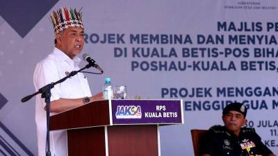 Govt to expedite all pending projects for Orang Asli in Kuala Betis – DPM Ahmad Zahid