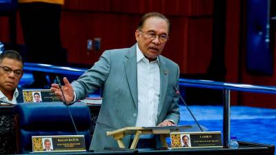 Anwar urges opposition MPs to agree before seeking allocations