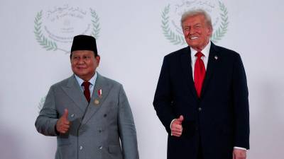 Indonesian president asks Trump for meeting with son Eric in hot mic moment