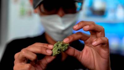 Singapore authorities seize over 3 kg of drugs