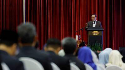 Anwar ingatkan risiko AI productivity paradox dalam transformasi digital