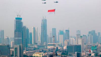 Indonesia may offer dual citizenship to attract overseas workers, minister says
