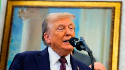 Trump to deploy National Guard troops to Chicago despite local opposition