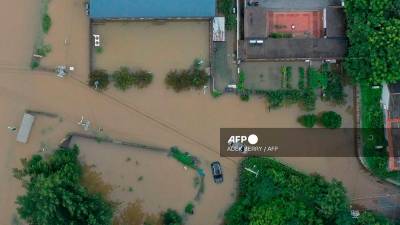 Flash floods kill 6 in Myanmar-China border town