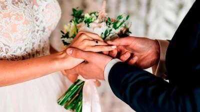 High costs dampen dream weddings