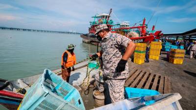 APMM tahan empat nelayan Thailand langgar syarat lesen tangkap ikan