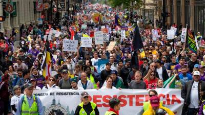 US protesters mark May Day with hundreds of anti-Trump rallies