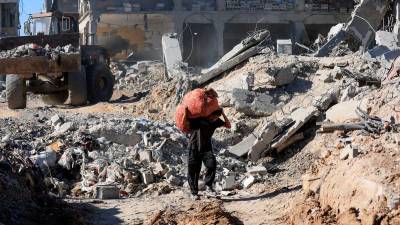 Trump warns Israel may resume Gaza fighting if Hamas breaks ceasefire