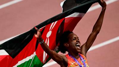 Faith Kipyegon wins fourth world 1,500m title in dominant Tokyo display