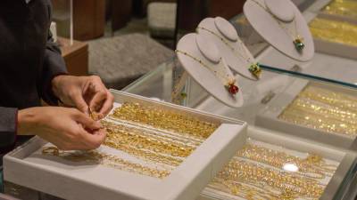 Gold frenzy: Shop owner prepares RM150K daily as prices soar