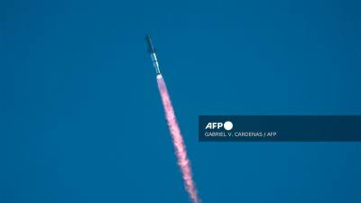 SpaceX Starship completes successful test flight for NASA moon missions