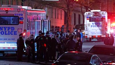 Police arrest Columbia students, clear occupied building in campus unrest