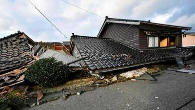 Death toll rises to 62 in Japan quakes as aftershocks continue 