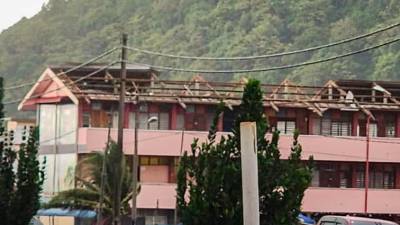 SK Perlis school roof damaged by storm, 207 students switch to home learning