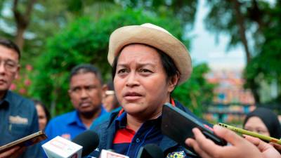 Public caning: No discussions between T’ganu, Federal governments - Azalina