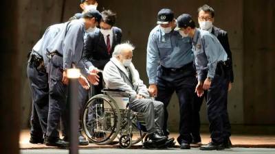 Indicted mogul takes on Japan’s ‘hostage justice’ system