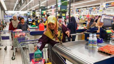 Transaksi Penghargaan SARA lancar, catat jualan RM107.1 juta hari keenam