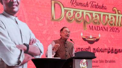 PM Anwar: Pertahan perpaduan, tolak politik perkauman