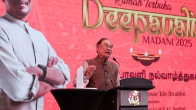 PM Anwar urges Malaysians to reject race-based politics