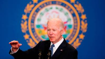 Reports: Biden loses support to Trump among black, Hispanic voters 