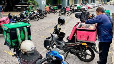Dewan Negara lulus RUU Pekerja Gig 2025 lindungi 1.2 juta pekerja