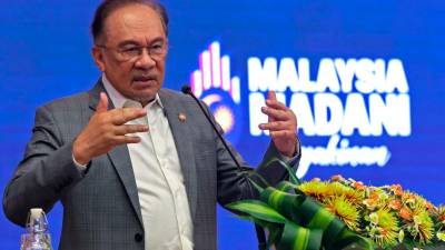 PM Anwar pertahan pelaburan khazanah RM600 juta baik pulih Carcosa Seri Negara