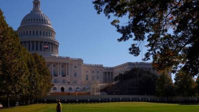 Five Democratic US lawmakers receive bomb threats at home