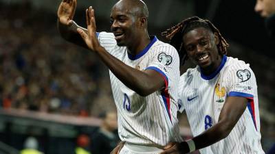 France held 2-2 by Iceland, face crunch match against Ukraine