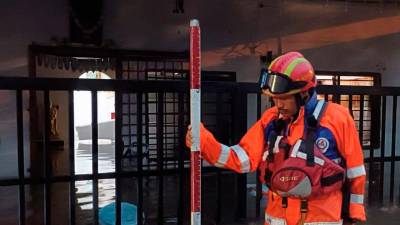 Flood relief centre opens in Pokok Sena sheltering 200 victims
