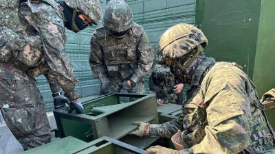 South Korea removes border loudspeakers amid easing tensions with North