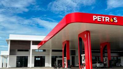 Sarawak MPs welcome Petronas-Petros deal, seek stronger state role