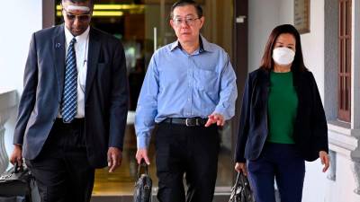 Mahkamah benar Lim Guan Eng dapatkan pasport secara kekal