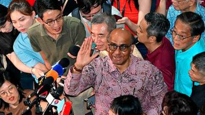 Singapore’s President calls for cultivating respect in society 