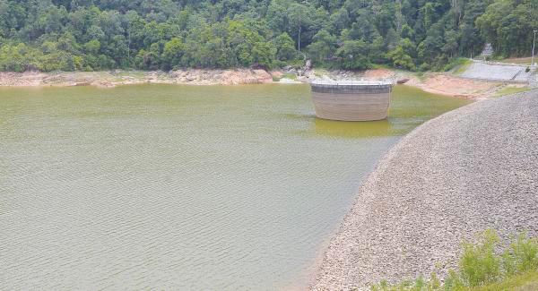 Pathmanathan said reserve levels at the dam had previously gone down to 20% but there was no water supply disruption. – theSunpix